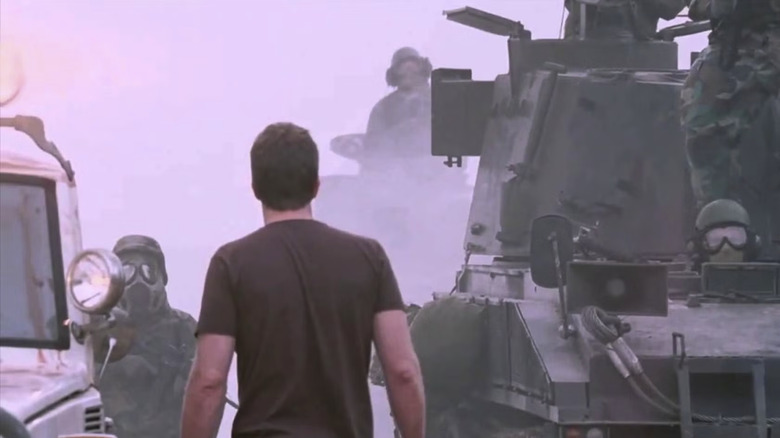 David Drayton watches the military arrive in "The Mist" (2007)
