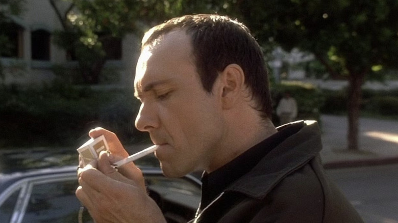 Keyser Söze walks away in "The Usual Suspects" (1995)