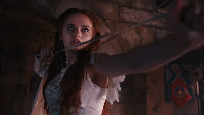 Joey King fighting