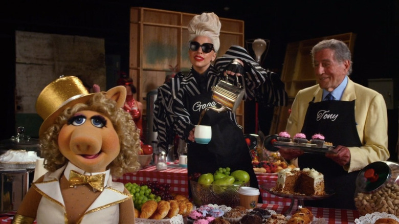 Lady Gaga and Tony Bennett serving Miss Piggy