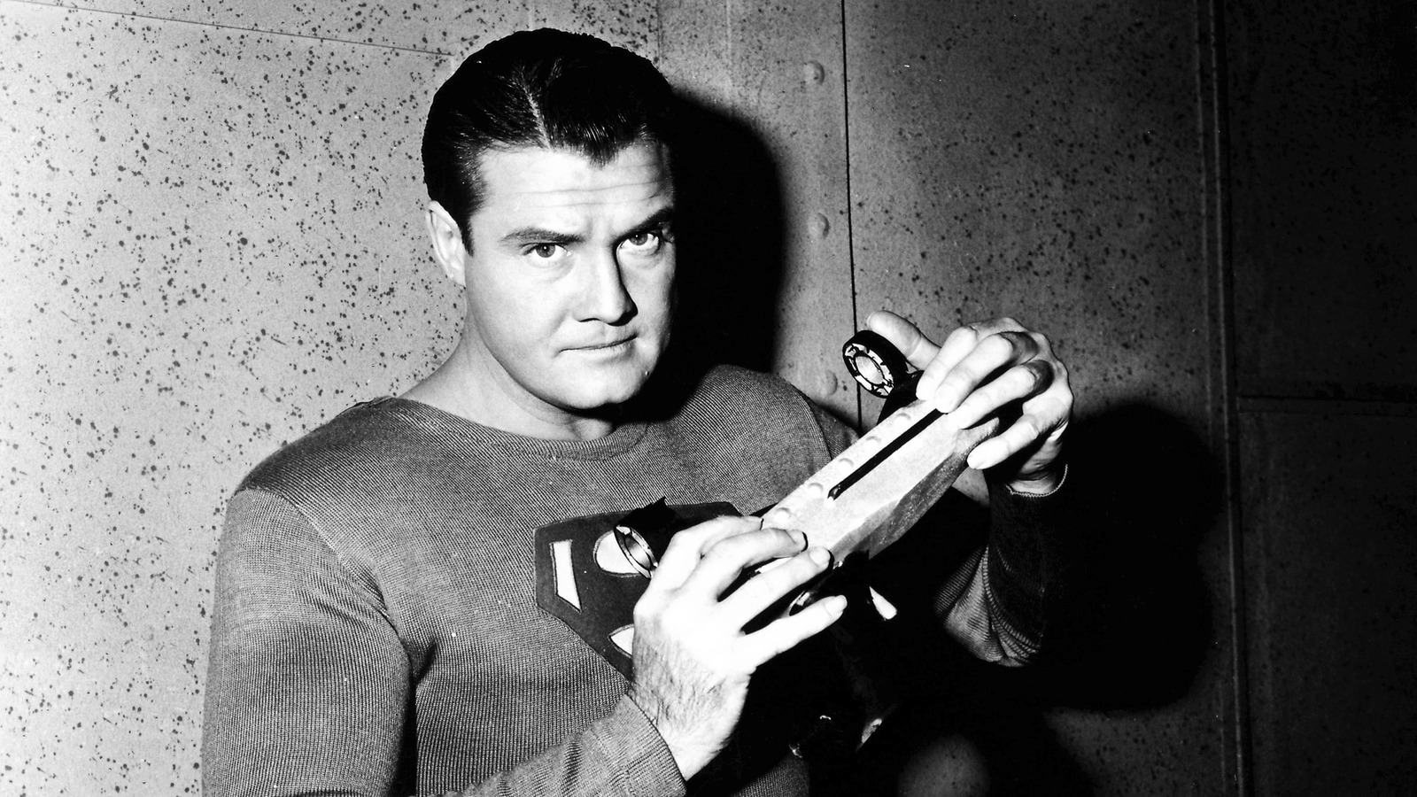 The Mysterious And Tragic Death Of Superman Actor George Reeves – Looper