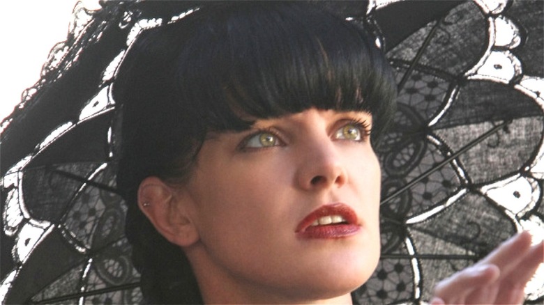 Abigail Sciuto Pauley Perrette umbrella goth