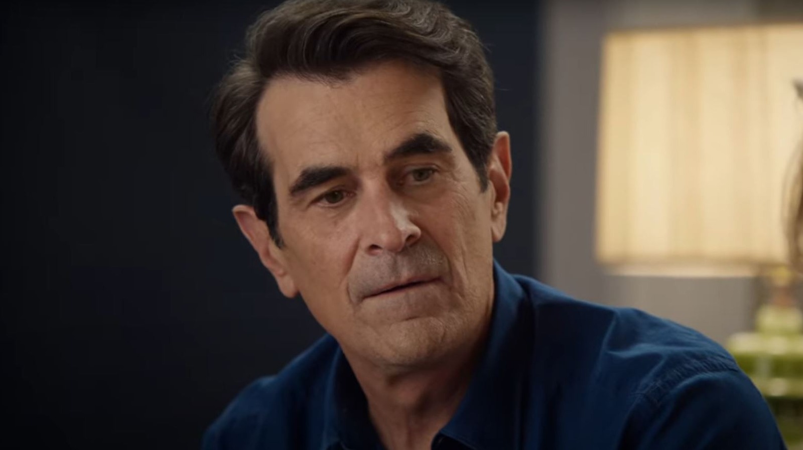 The New WhatsApp Commercial Is A Modern Family Reunion With 4 Cast Members