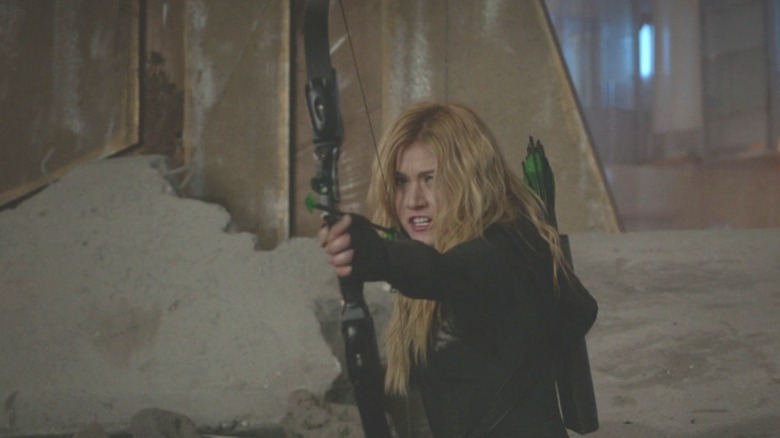 Mia setting up an arrow