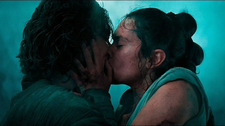Ben Solo and Rey kissing