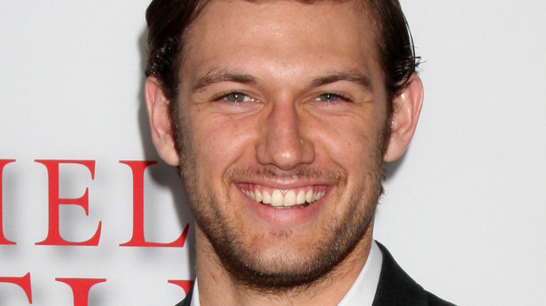 Alex Pettyfer smiling