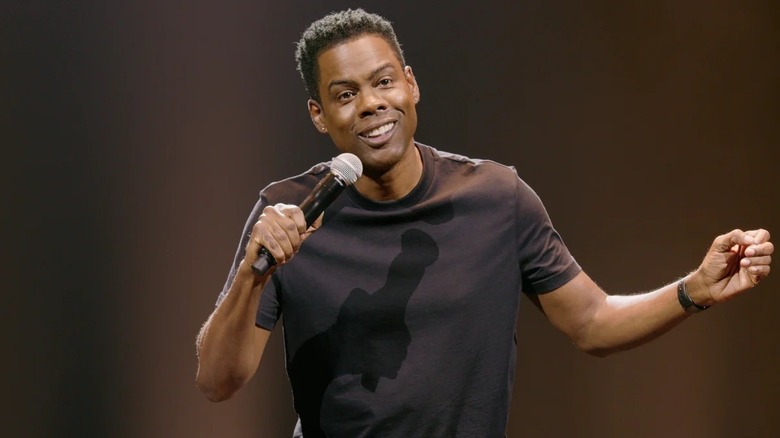 Chris Rock telling a story in "Chris Rock: Tamborine" (2018)