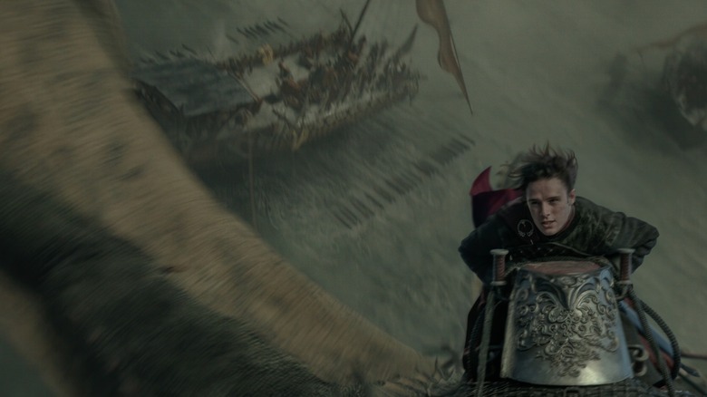 Jace flying on Vermax during the Battle of the Gullet on House of the Dragon