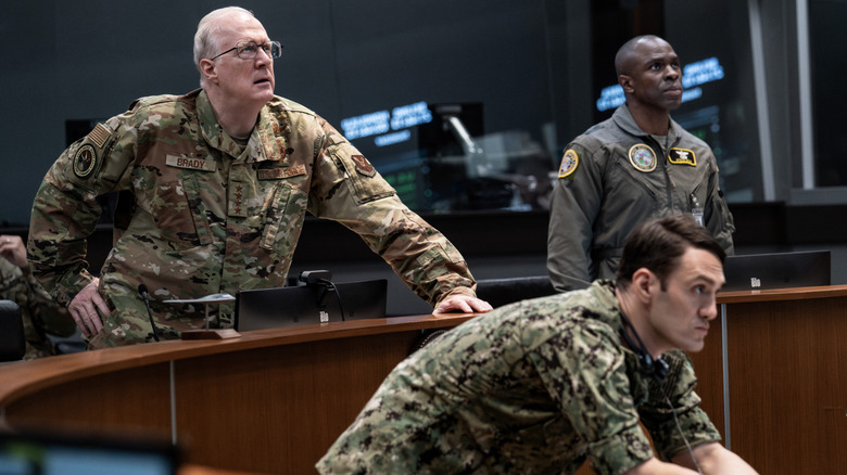 Concerned army generals in "A House of Dynamite" (2025)