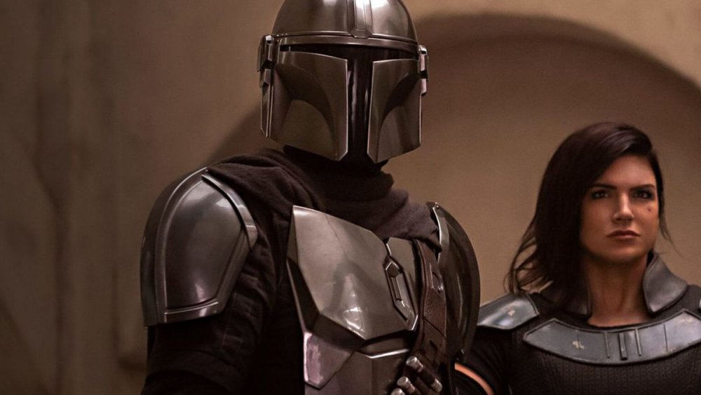 Gina Carano and Pedro Pascal  in The Mandalorian