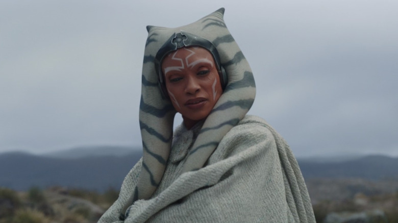 Ahsoka wearing white poncho