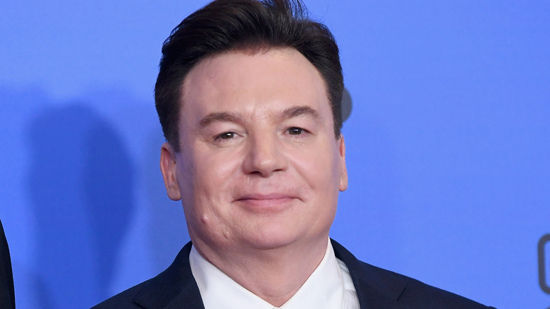 Mike Myers smiling Golden Globes