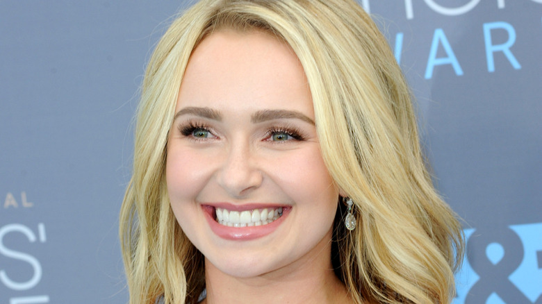 Hayden Panettiere smiling