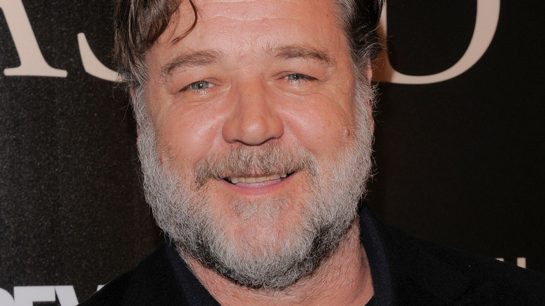 Russell Crowe grinning