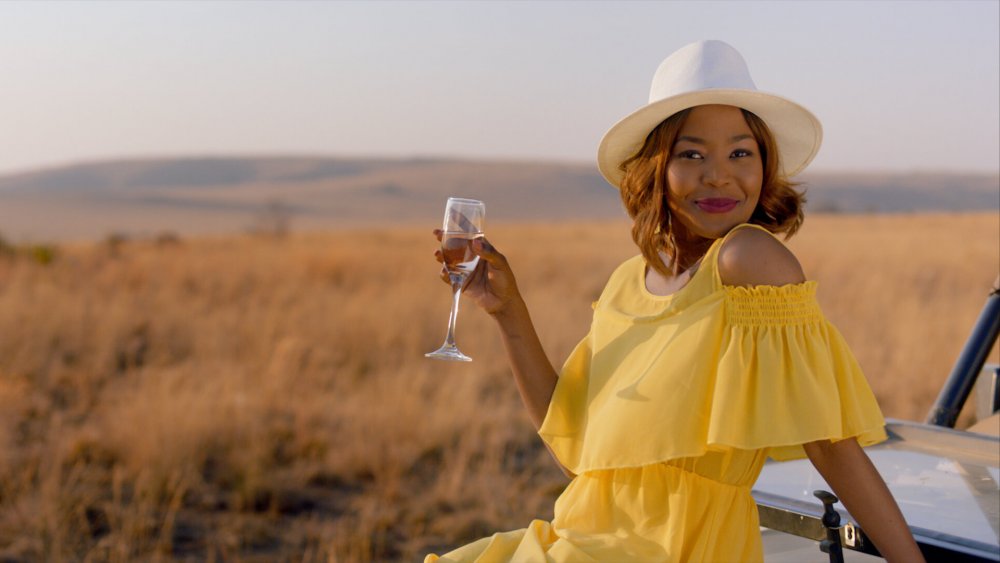 Fulu Mugovhani as Dineo in Seriously Single