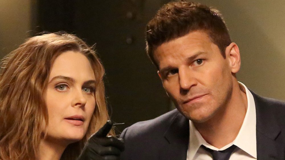 Emily Deschanel as Temperance "Bones" Brennan and David Boreanaz as FBI Special Agent Seeley Booth in Bones