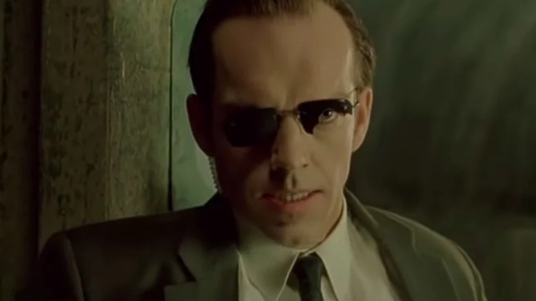 Hugo Weaving  Hugo weaving, The matrix movie, Agent smith