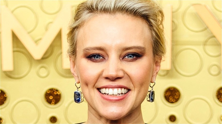 Kate McKinnon smiling