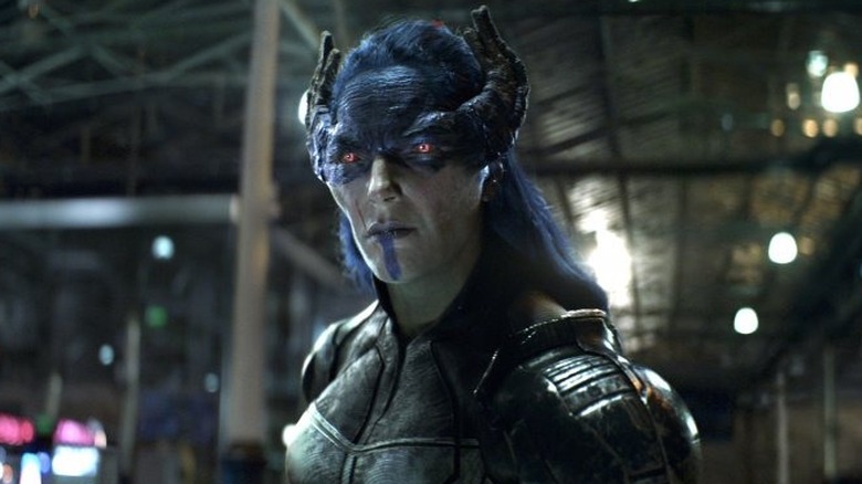 Proxima in a train station in "Avengers: Infinity War" (2018)