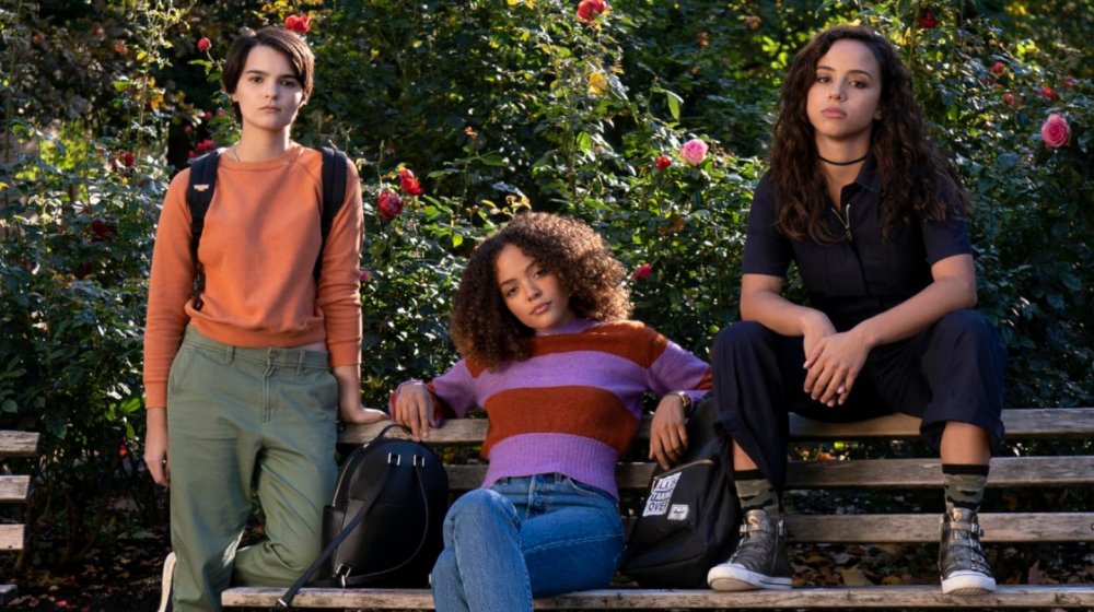 Brianna Hildebrand as Elodie Davis, Kiana Madeira as Moe Traux, and Quintessa Swindell as Tabitha Foster in Netflix's Trinkets