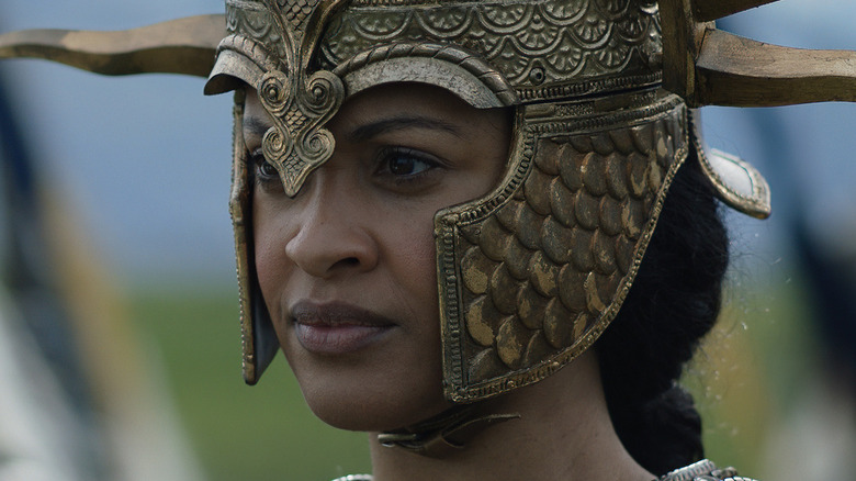 Cynthia Addai-Robinson playing Queen Regent Míriel