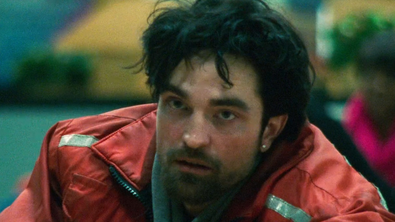 Robert Pattinson plays a bank robber in Good Time