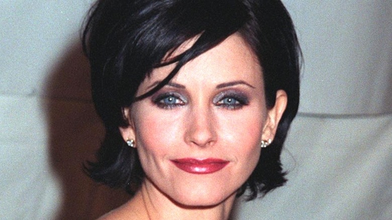 Courteney Cox posing