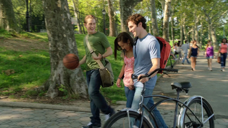 Blue Bloods Teens talking in park