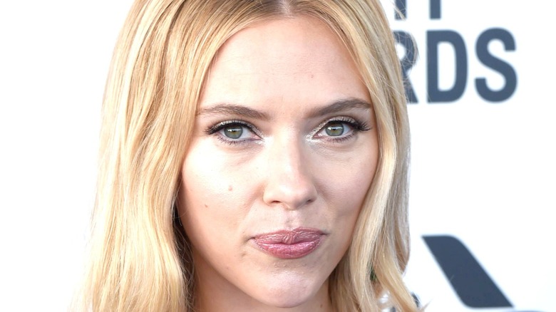 Scarlett Johansson in closeup 