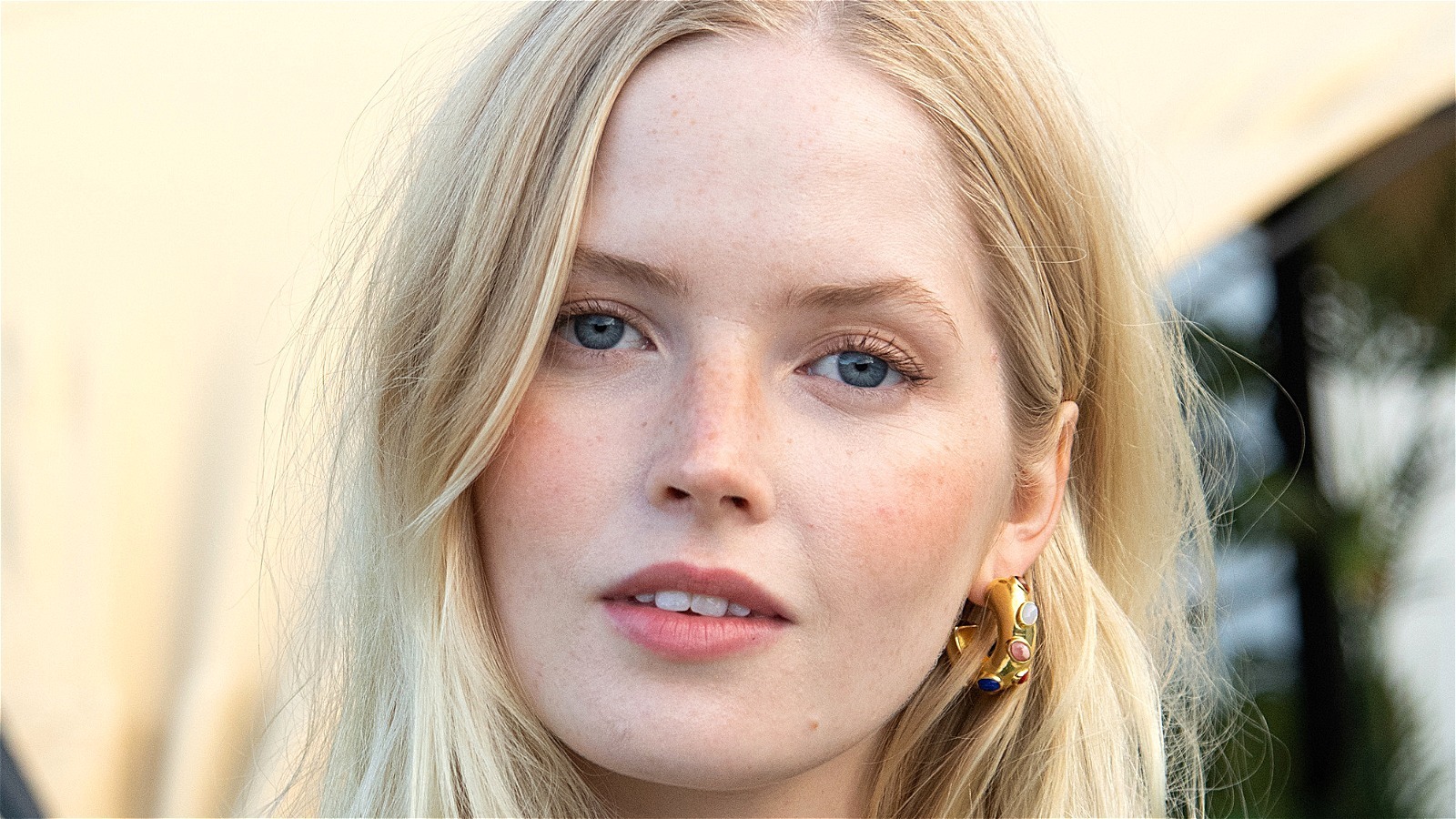The Scene In Nocturnal Animals' Script That Brought Ellie Bamber To Tears The Scene In Nocturnal Animals' Script That Brought Ellie Bamber To Tears