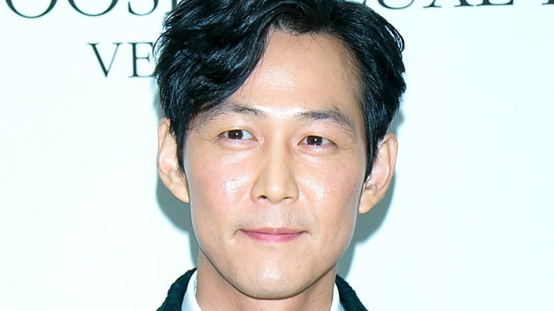 Lee Jung-jae slightly smiling