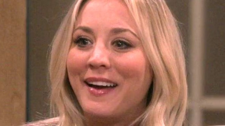 Penny smiles on The Big bang Theory