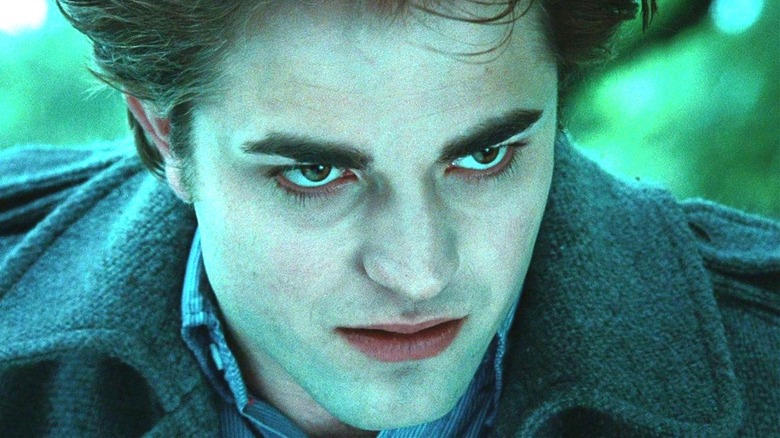 Edward snarling in Twilight