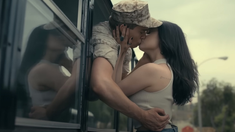 Cassie and Luke kissing
