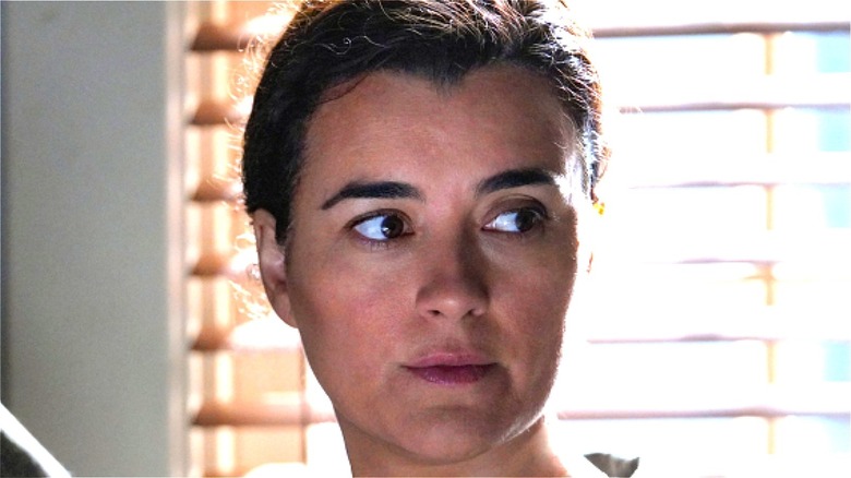 Ziva glancing sideways in NCIS