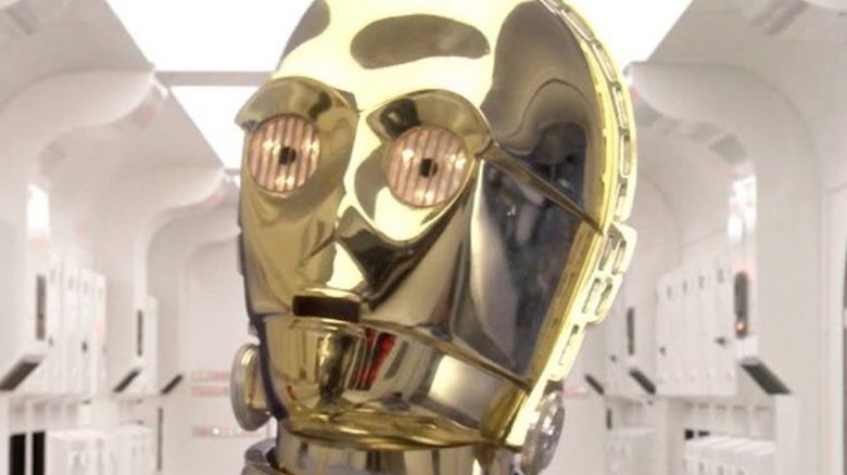 C-3PO in ship corridor