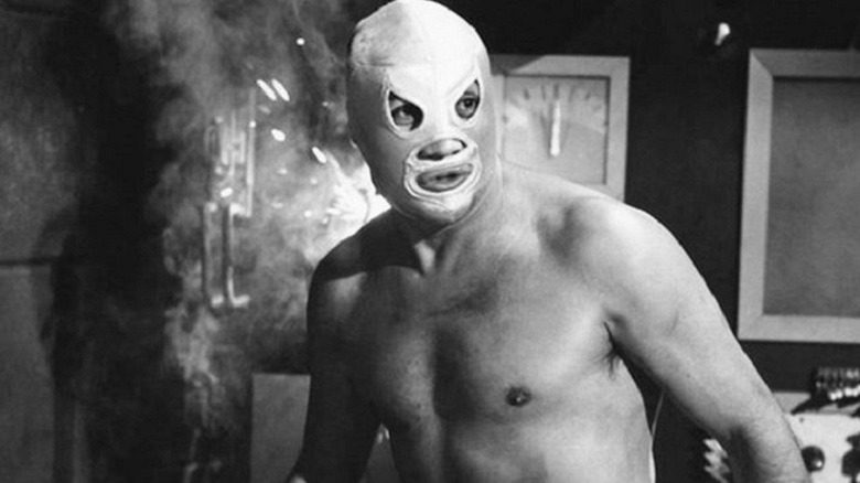 El Santo wearing mask