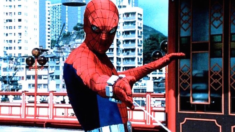 Supaidaman shooting web