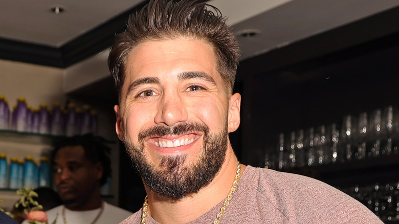 NickMercs at bar