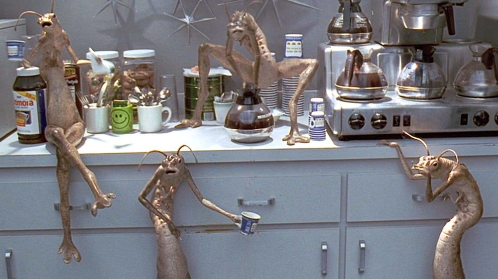 Men in Black's Worm Guys aliens take a coffee break