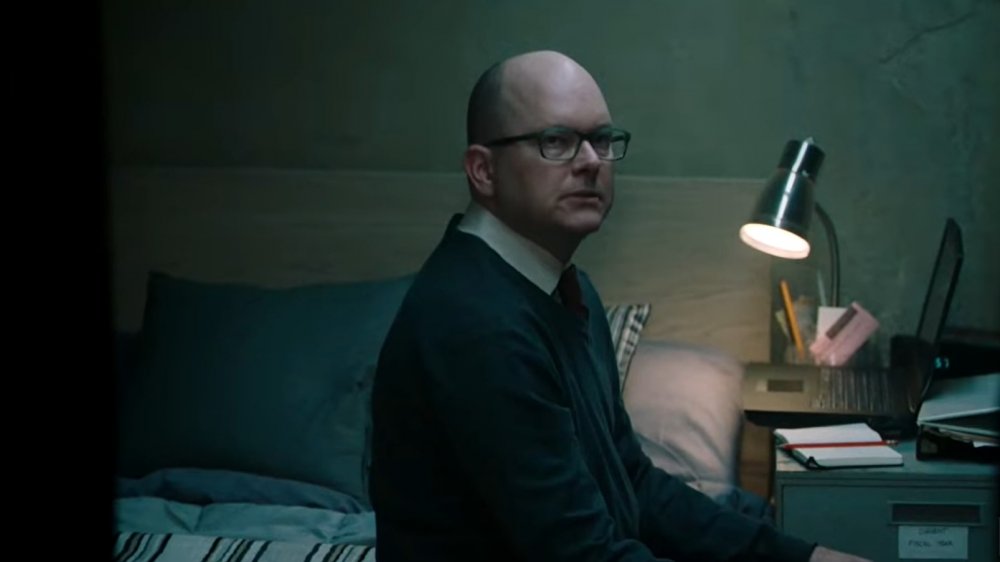 Colin Robinson (Mark Proksch) sits in his room on What We Do in the Shadows