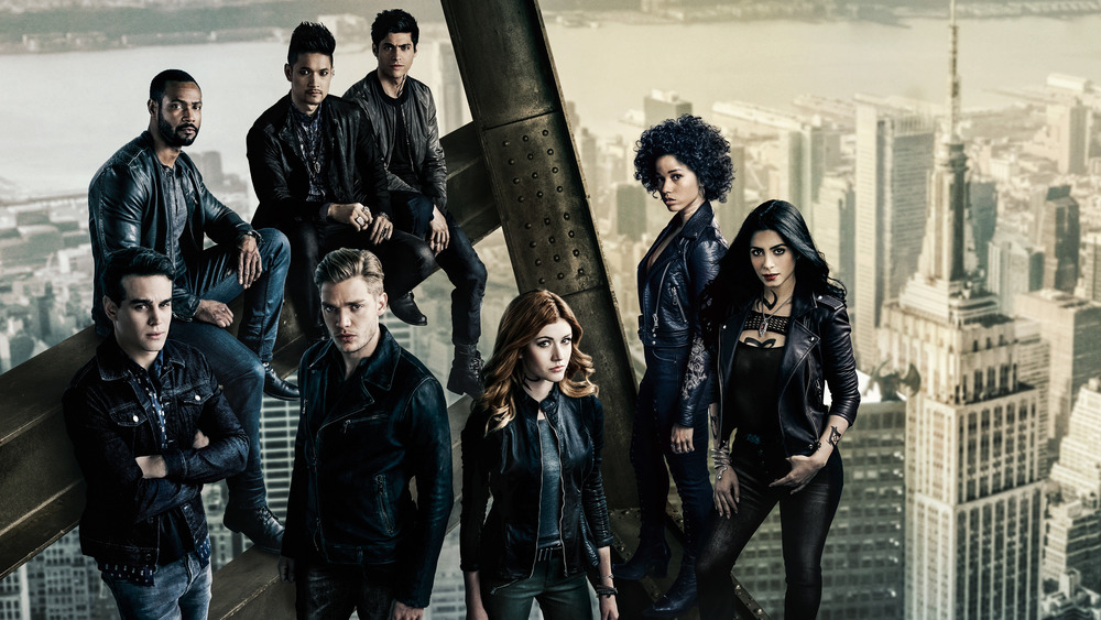 Shadowhunters cast stand on skyscraper