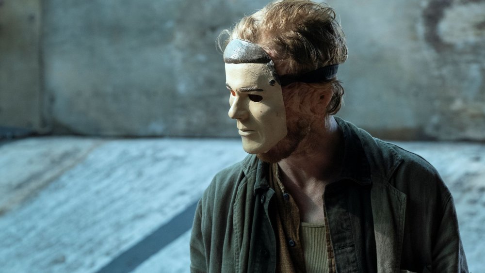 Dwight (Austin Amelio) wears a mask on Fear the Walking Dead