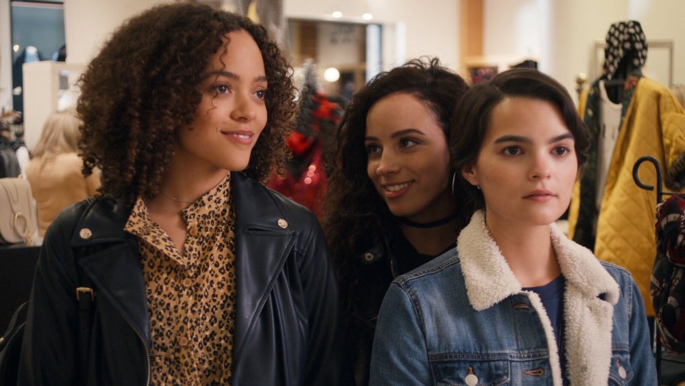 Brianna Hildebrand, Kiana Madeira, and Quintessa Swindell as Elodie, Moe, and Tabitha in Trinkets