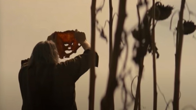 Leatherface with mask