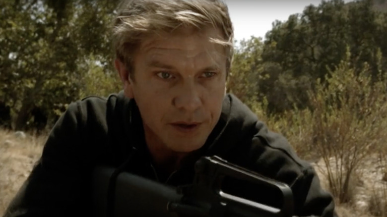  Kozik stepping on a landmine in "Sons of Anarchy"
