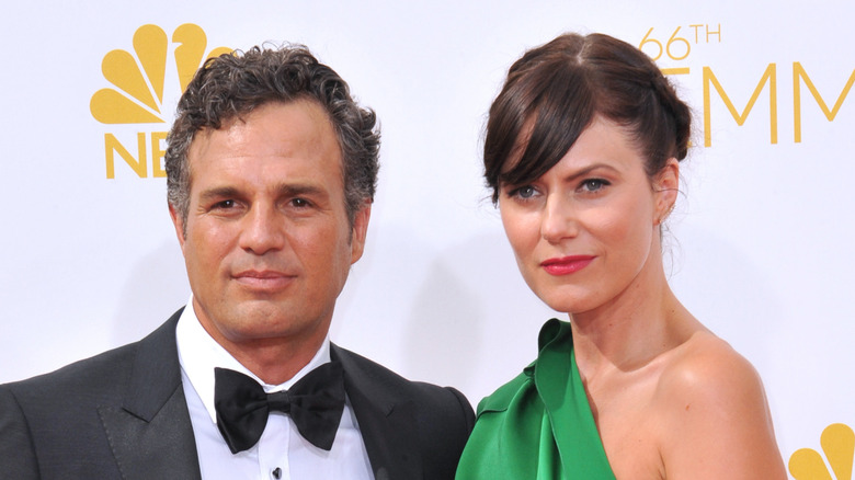 Mark Ruffalo and Sunny Coigney posing