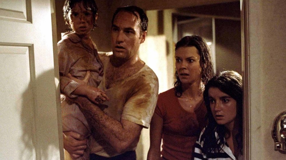 The Freelings frantically search for Carol Ann in 'Poltergeist' (1982)