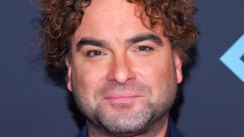 A picture of Johnny Galecki.