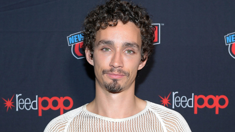 Robert Sheehan attends the Mortal Engines panel during the New York Comic Con 2018